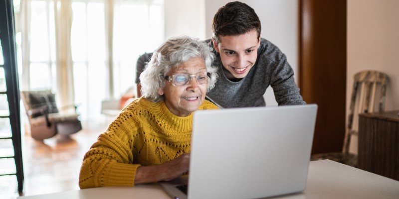 family on laptop