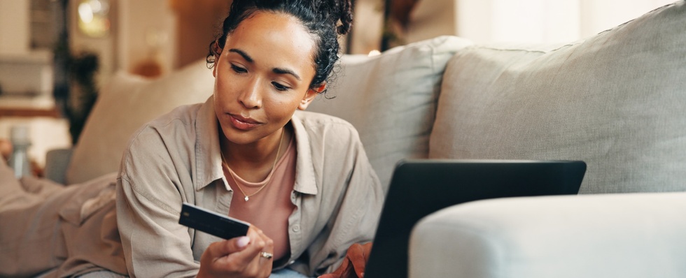 How to avoid fraud while shopping online